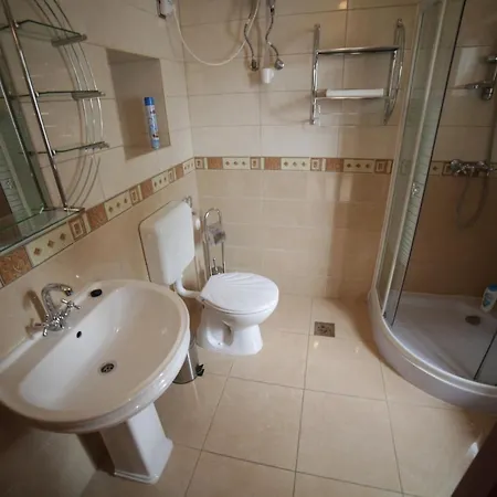 Konukevi Eged Vendeghaz 3*