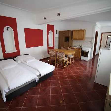 Eged Vendeghaz Konukevi 3*